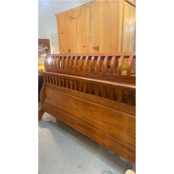 QUEEN SIZE OAK SLEIGH BED FRAME