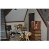Image 19 : 11 ROOM VICTORIAN DOLLHOUSE: FULLY FURNISHED ON LAZY SUSAN STYLE BASE (BASE: 55 1/2" X 32 1/4")