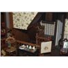 Image 38 : 11 ROOM VICTORIAN DOLLHOUSE: FULLY FURNISHED ON LAZY SUSAN STYLE BASE (BASE: 55 1/2" X 32 1/4")