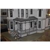 Image 9 : 11 ROOM VICTORIAN DOLLHOUSE: FULLY FURNISHED ON LAZY SUSAN STYLE BASE (BASE: 55 1/2" X 32 1/4")