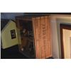 Image 2 : VINTAGE RUSTIC DIORAMA/SHADOW BOX OF A PRIMITIVE CABIN