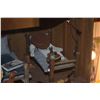 Image 4 : VINTAGE RUSTIC DIORAMA/SHADOW BOX OF A PRIMITIVE CABIN
