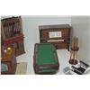 Image 3 : LARGE LOT: ASSORTED DOLLHOUSE FURNITURE, MUSICAL PIANOS, BILLIARDS ROOM