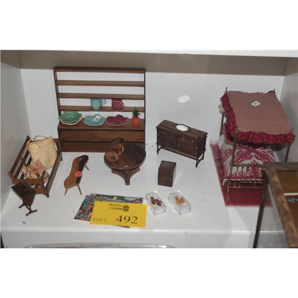 COLLECTION OF DOLLHOUSE FURNITURE: KOA, MONKEYPOD, ETC. (SOME SIGNED)