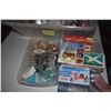 Image 12 : LARGE LOT: COLLECTION OF BEANIE BABIES & TOYS