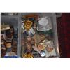 Image 4 : LARGE LOT: ASSORTED DOLLHOUSE FURNITURE & ACCESSORIES (21 BOXES)
