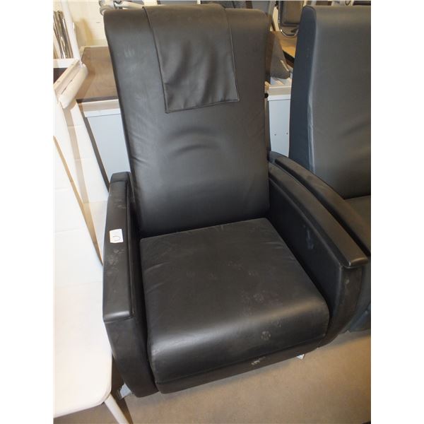 Recliner Chair On Wheels