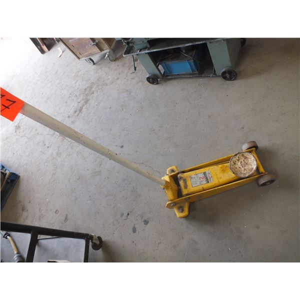 Wilmar 2 1/4 Ton Hydraulic Floor Jack