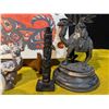Image 5 : Region Decor Lot Featuring Indigenous Canvas and Middle Eastern Statue