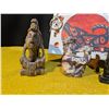 Image 8 : Region Decor Lot Featuring Indigenous Canvas and Middle Eastern Statue