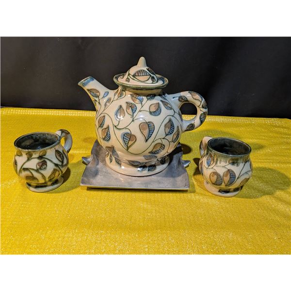 Extra Large Abstract Leaf Pattern Teapot and Mug Set with Silver-Tone Tray