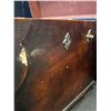 Image 4 : Wooden Chest with Floral Hand-Painted Decorations and Velvet-Lined Interior