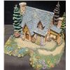 Image 8 : Hawthorne Village Illuminated Christmas Village Set with Accessories
