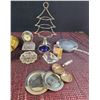 Image 3 : Brass, Metalware, Glass Decor, and Clock