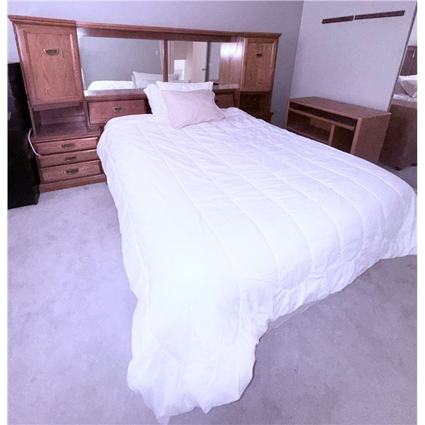 Oak Queen Bed Frame with Mirrored Storage Headboard and Side Cabinets