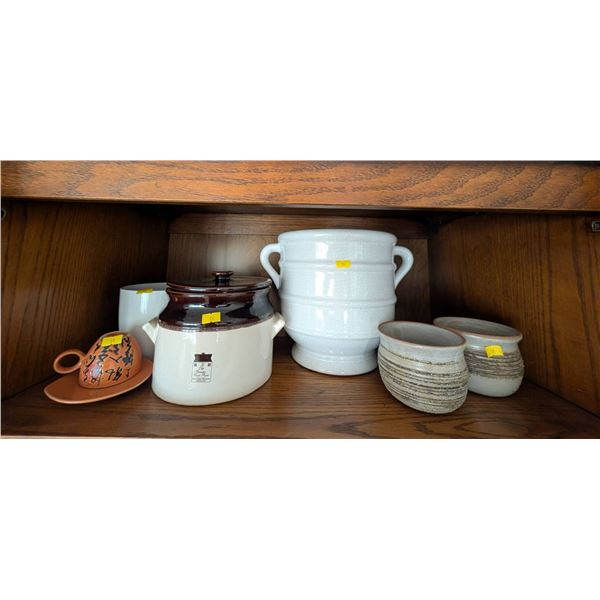 Ceramic Pottery Collection Featuring Unique Designs and Textures