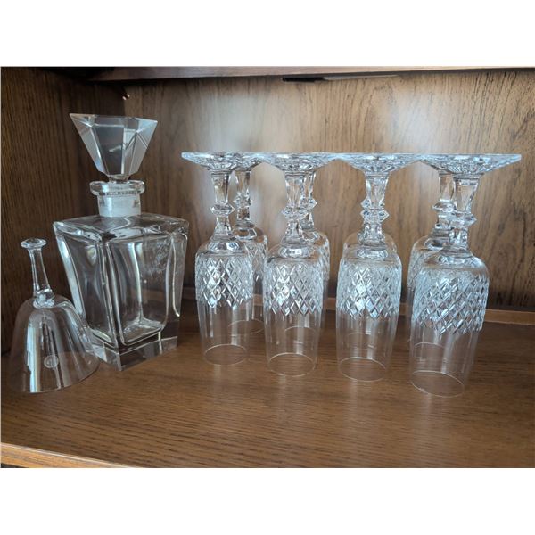 Crystal Decanter Set with 6 Glasses and Bell Stopper