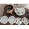 Image 3 : Royal Worcester Evesham Gold Porcelain Tableware and Copper Bowl Set
