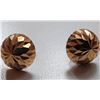 Image 1 : Tests like 10K Yellow Gold Faceted Stud Earrings