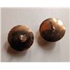 Image 2 : Tests like 10K Yellow Gold Faceted Stud Earrings