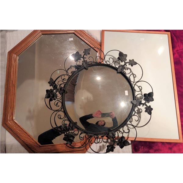 Assorted Wall Decor - 2 Mirrors w/ Dry Erase Board