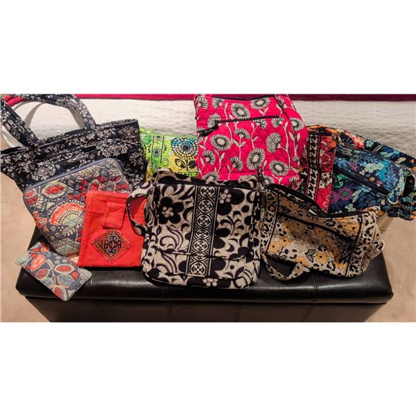10 Quilted Fabric Bags and Accessories in Various Patterns