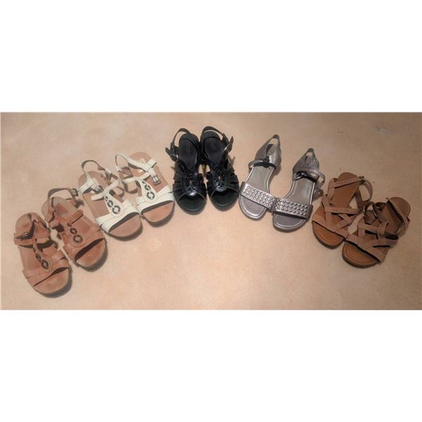 5 Pairs of Womens Size 5 Sandals Including Clarks Ecco & More
