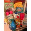 Image 5 : Household Cleaning Supplies and Detergents