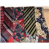 Image 3 : 21 Silk and Polyester Neckties with Various Patterns
