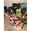 Image 3 : Spooky and Rock Memorabilia with Vintage Items