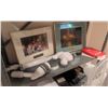 Image 5 : Household Appliances, Storage Rack, Squatty Potty and Decorative Items
