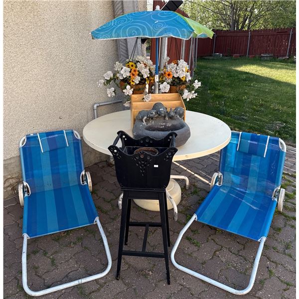 Outdoor Patio Set With Accessories, Including Garden Decor