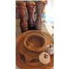 Image 5 : Kitchen Pottery & Cookbook Collection with Rustic Accents