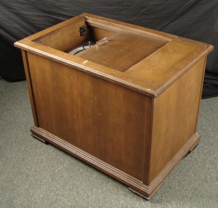 Sylvania Vintage Hi Fi Radio Record Player Wood Cabinet