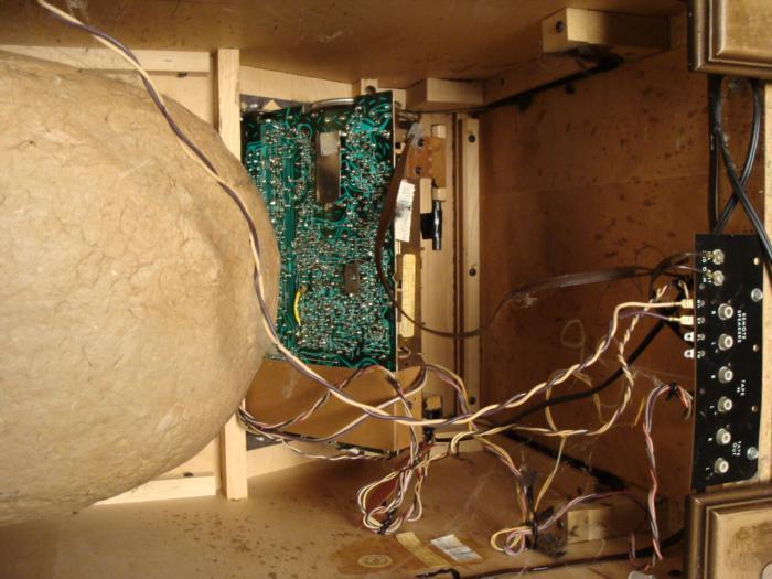 Sylvania Vintage Hi Fi Radio Record Player Wood Cabinet