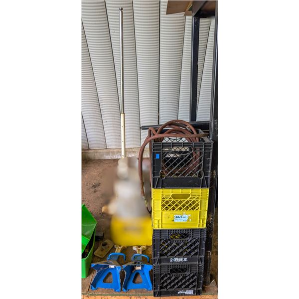 *OFFSITE* LOT INCLUDES CRATES AND CONTENTS, FLOOR