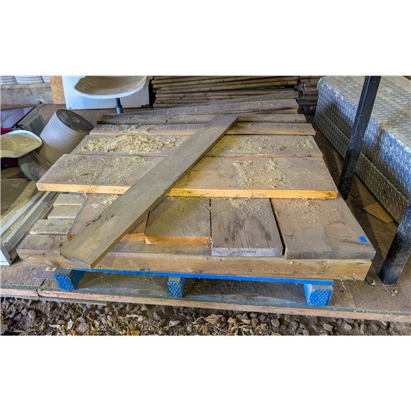 *OFFSITE* LOT OF WOOD VARIOUS LENGTHS AND DEPTHS