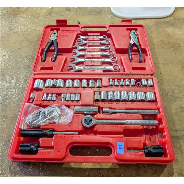 *OFFSITE* ALLTRADE* TOOL KIT SOLD W. PAINT ROLLER