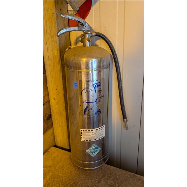 *OFFSITE* FLAG PRESSURIZED WATER FIRE EXTINGUISHER