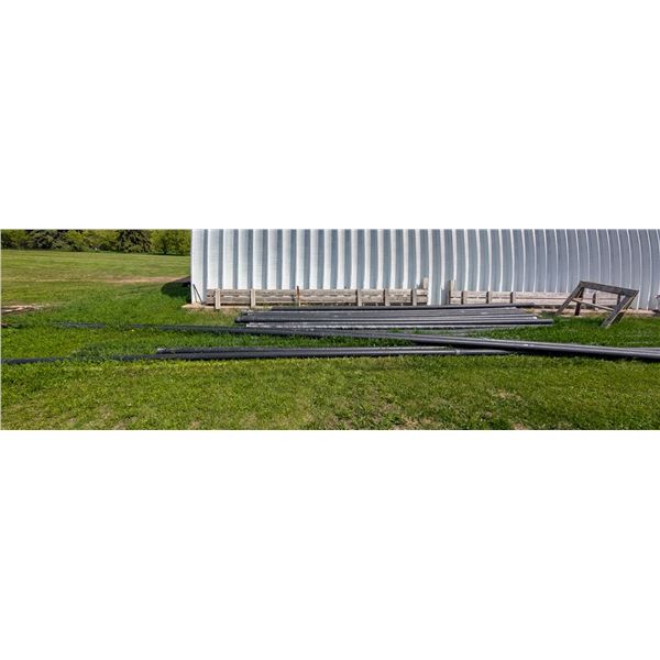 *OFFSITE* LARGE LOT OF PIPING LOCATED OUTSIDE BARN