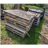 Image 2 : *OFFSITE* LARGE LOT OF PALLETS