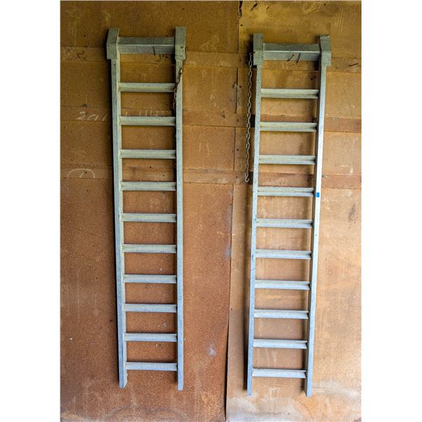 *OFFSITE* PAIR OF ALUMINUM RAMPS