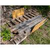 Image 2 : *OFFSITE* LOT OF TABLE BASES SOLD WITH FENCE POSTS
