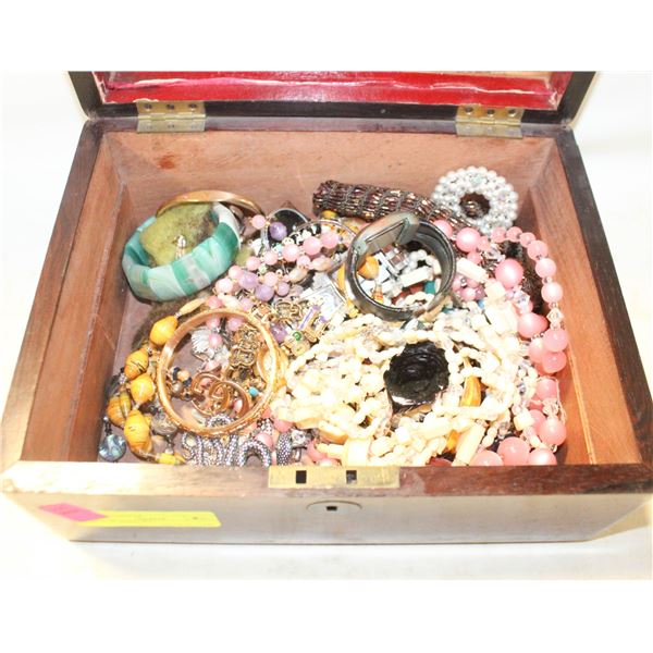 BOX OF JEWELRY