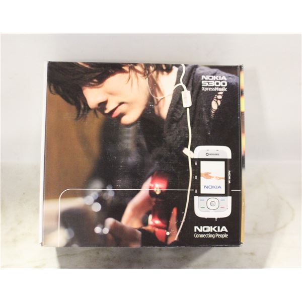VINTAGE NOKIA CELL PHONE WITH BOX