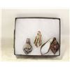 Image 1 : 4 MURANO STYLE BLOWN GLASS PENDANTS