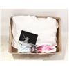 Image 1 : MED. DRAGONFLY V NECK TSHIRT &
