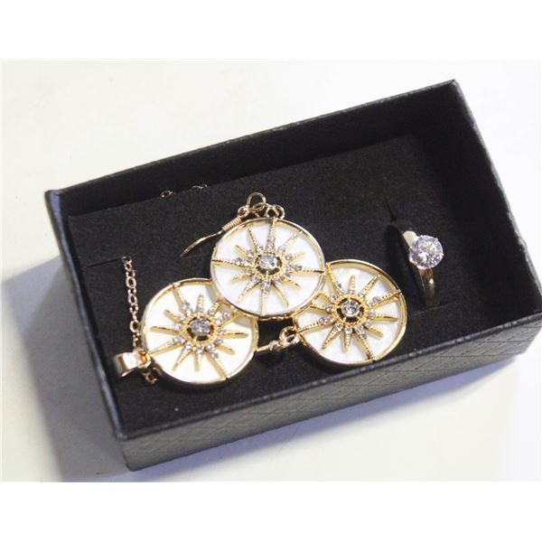 NEW NECKLACE AND ADJUSTABLE SZ RING