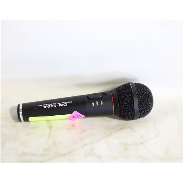 DM-520A WIRELESS MICROPHONE BLACK