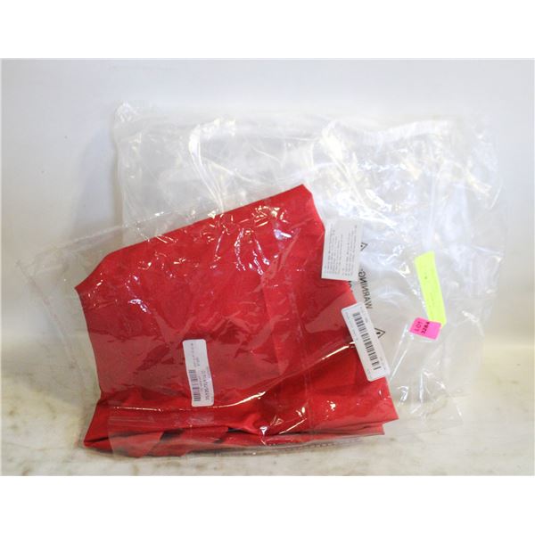 NEW 35.43IN ROUND RED TABLECLOTH & 44" ROUND PROT